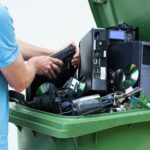 Reciclaje de residuos electrónicos en el ámbito empresarial: retos y soluciones